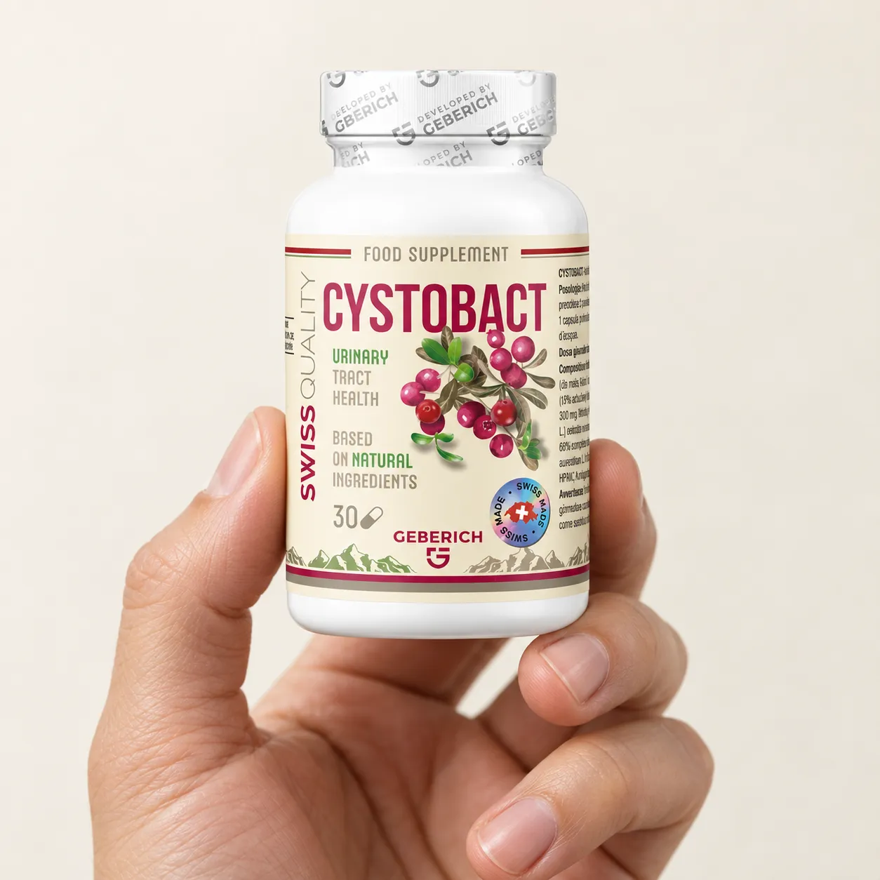 CYSTOBACT — opakowanie w dłoni