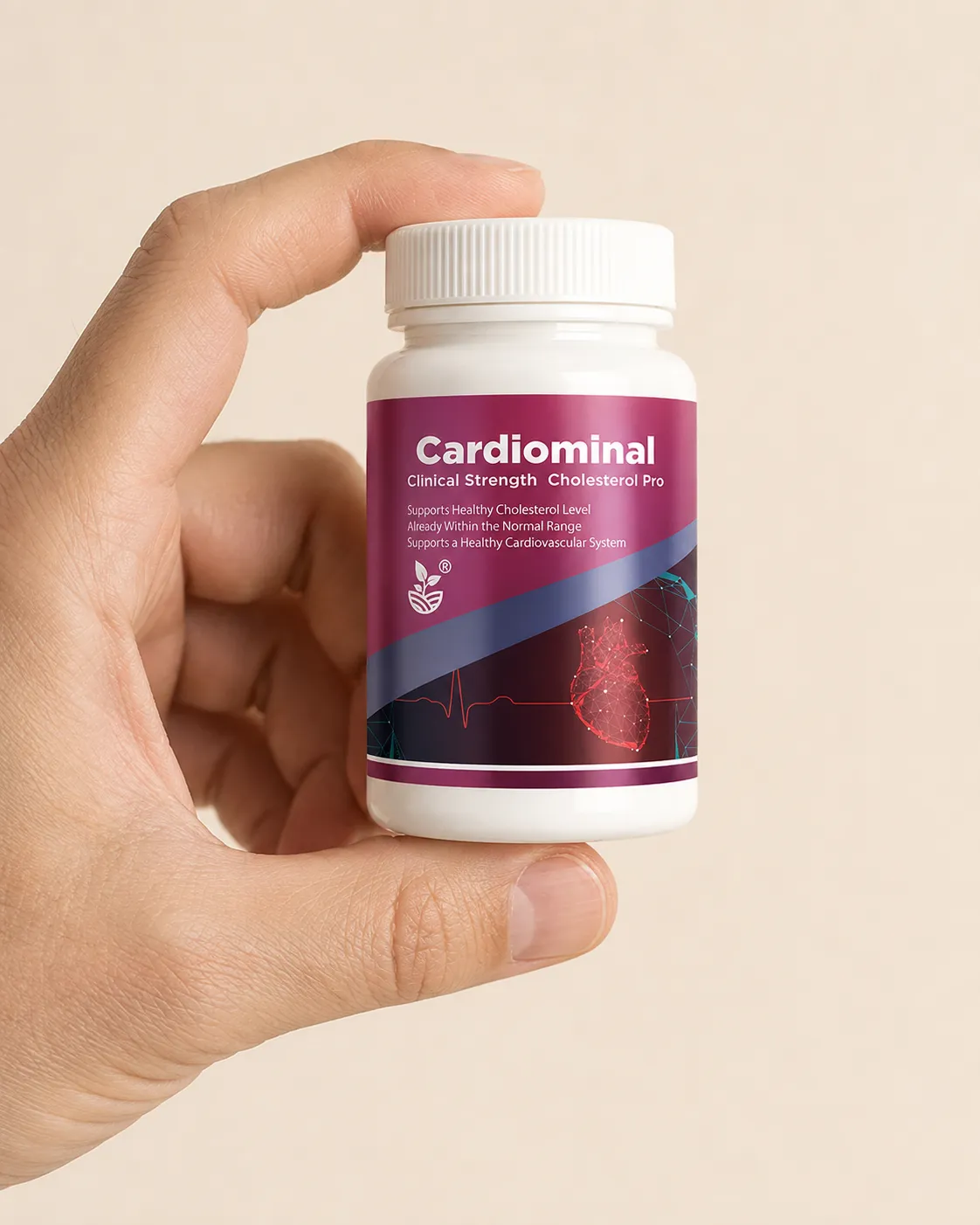 Cardiominal 3.98 — opakowanie w dłoni